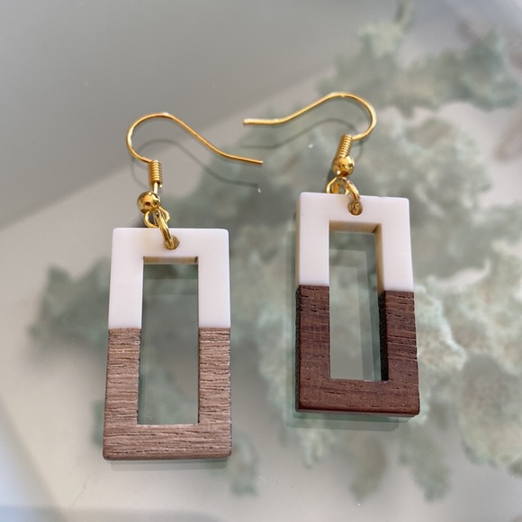 Jewelry - NEW White Resin Wooden Rectangle Statement Earrings